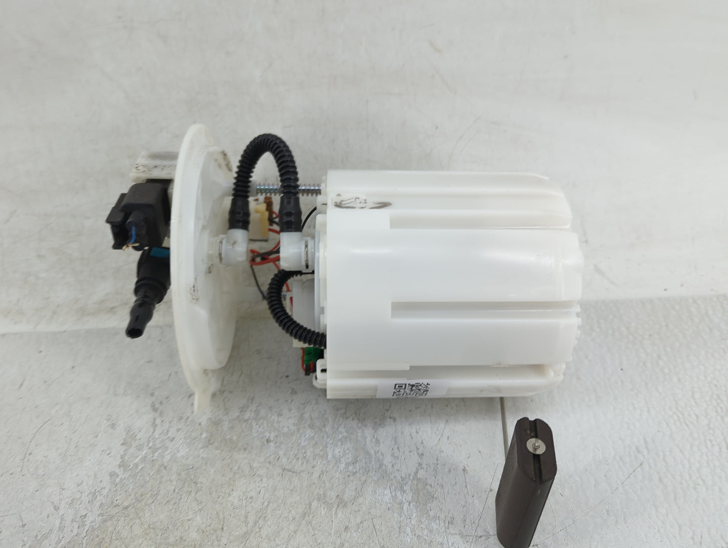 2021-2022 Hyundai Elantra Electrical Gas Fuel Pump Assembly - Oemusedautoparts1.com