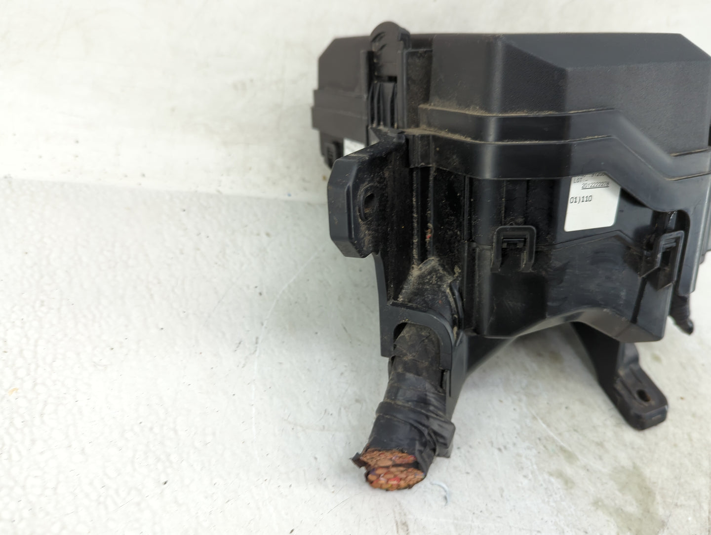 2021-2022 Hyundai Elantra Fusebox Fuse Box Panel Relay Module Fits Fits 2021 2022 OEM Used Auto Parts - Oemusedautoparts1.co