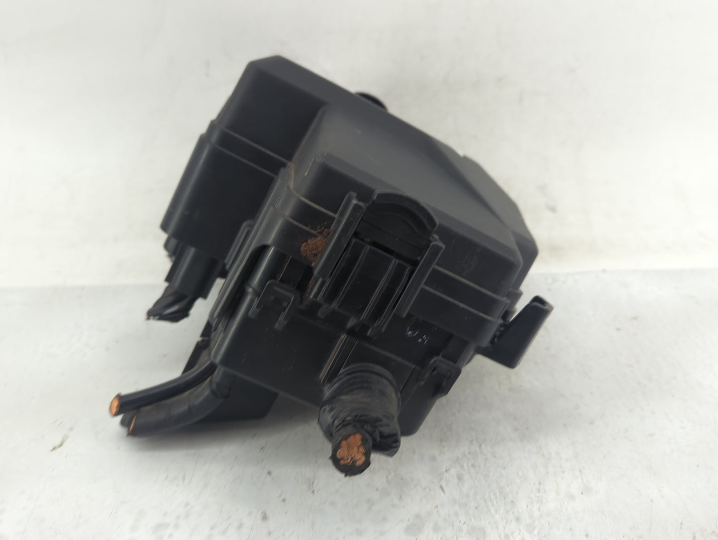 2021-2022 Hyundai Elantra Fusebox Fuse Box Panel Relay Module Fits Fits 2021 2022 OEM Used Auto Parts - Oemusedautoparts1.co