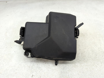 2021-2022 Hyundai Elantra Fusebox Fuse Box Panel Relay Module P/N:91956-AA020 Fits Fits 2021 2022 OEM Used Auto Parts - Oemu
