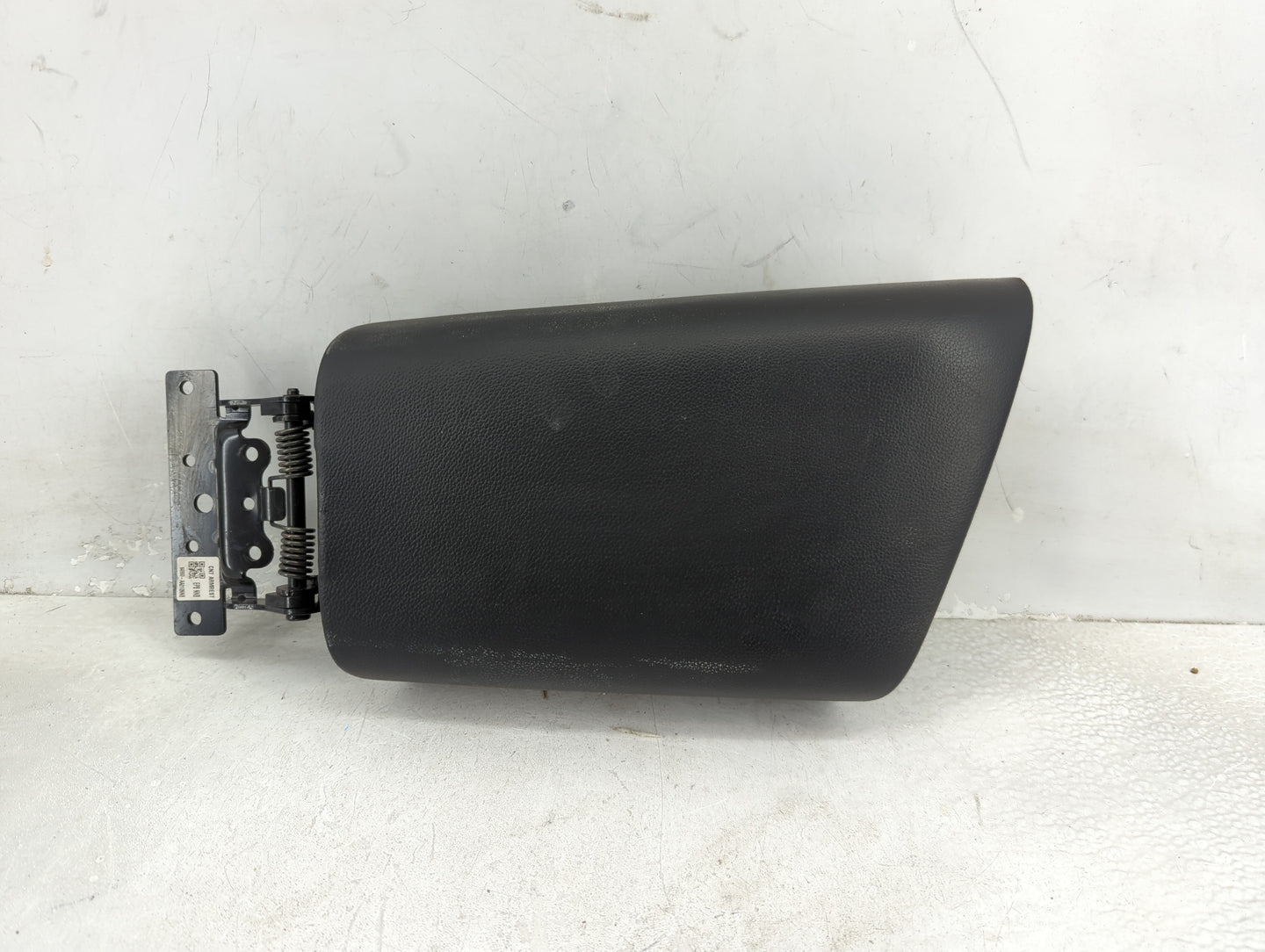 2021 Hyundai Elantra Center Console Armrest Cover Lid P/N:84660-AA010NNB Fits OEM Used Auto Parts - Oemusedautoparts1.com