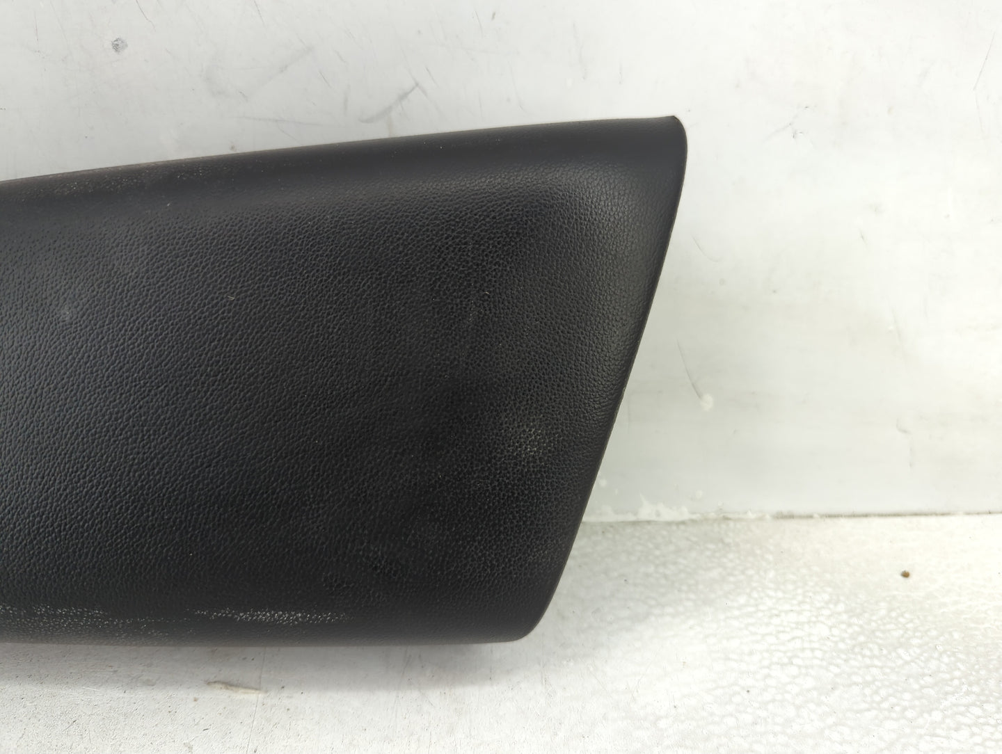 2021 Hyundai Elantra Center Console Armrest Cover Lid P/N:84660-AA010NNB Fits OEM Used Auto Parts - Oemusedautoparts1.com