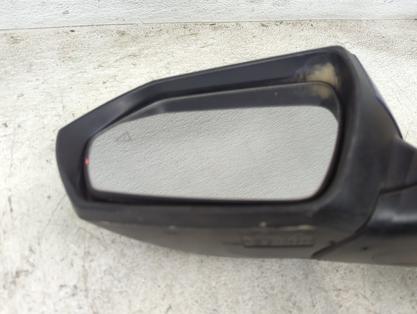 2021-2022 Hyundai Elantra Driver Side View Mirror - Left Door Mirror OEM Used - Oemusedautoparts1.com