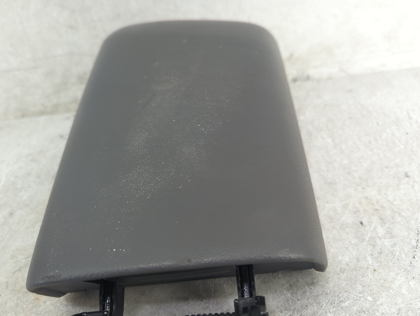2021 Hyundai Elantra Center Console Armrest Cover Lid Fits OEM Used Auto Parts - Oemusedautoparts1.com