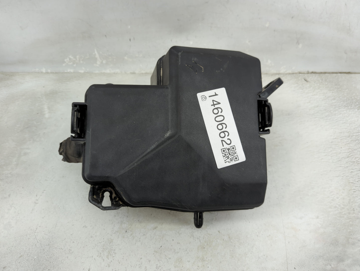 2021-2022 Hyundai Elantra Fusebox Fuse Box Panel Relay Module P/N:18980-09625 18960-09630 Fits Fits 2021 2022 OEM Used Auto 