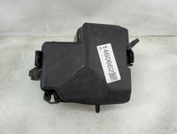 2021-2022 Hyundai Elantra Fusebox Fuse Box Panel Relay Module P/N:18980-09625 18960-09630 Fits Fits 2021 2022 OEM Used Auto 