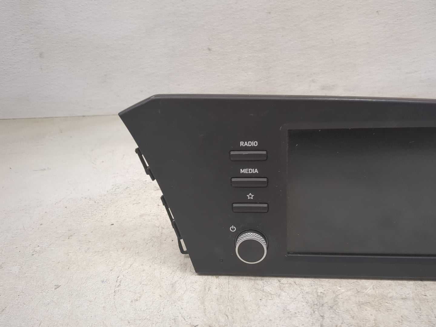 2021-2022 Hyundai Elantra Radio AM FM Cd Player Receiver Replacement P/N:96160AA230LS5 ADB200AAN Fits Fits 2021 2022 OEM Use
