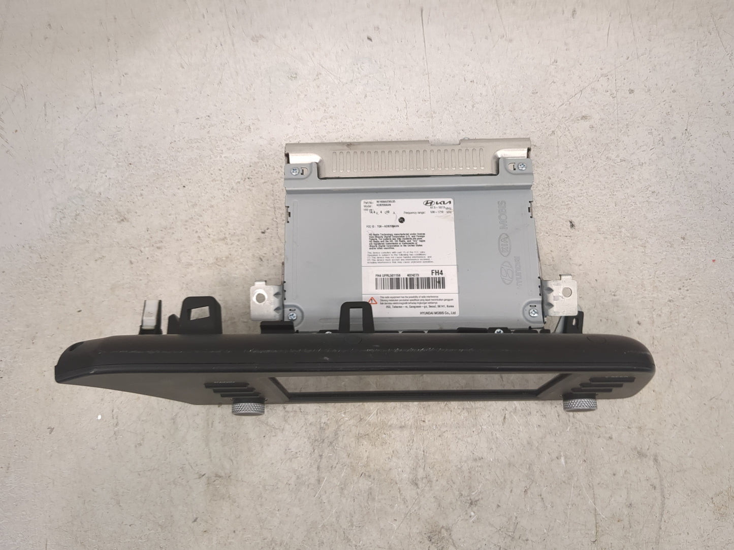 2021-2022 Hyundai Elantra Radio AM FM Cd Player Receiver Replacement P/N:96160AA230LS5 ADB200AAN Fits Fits 2021 2022 OEM Use