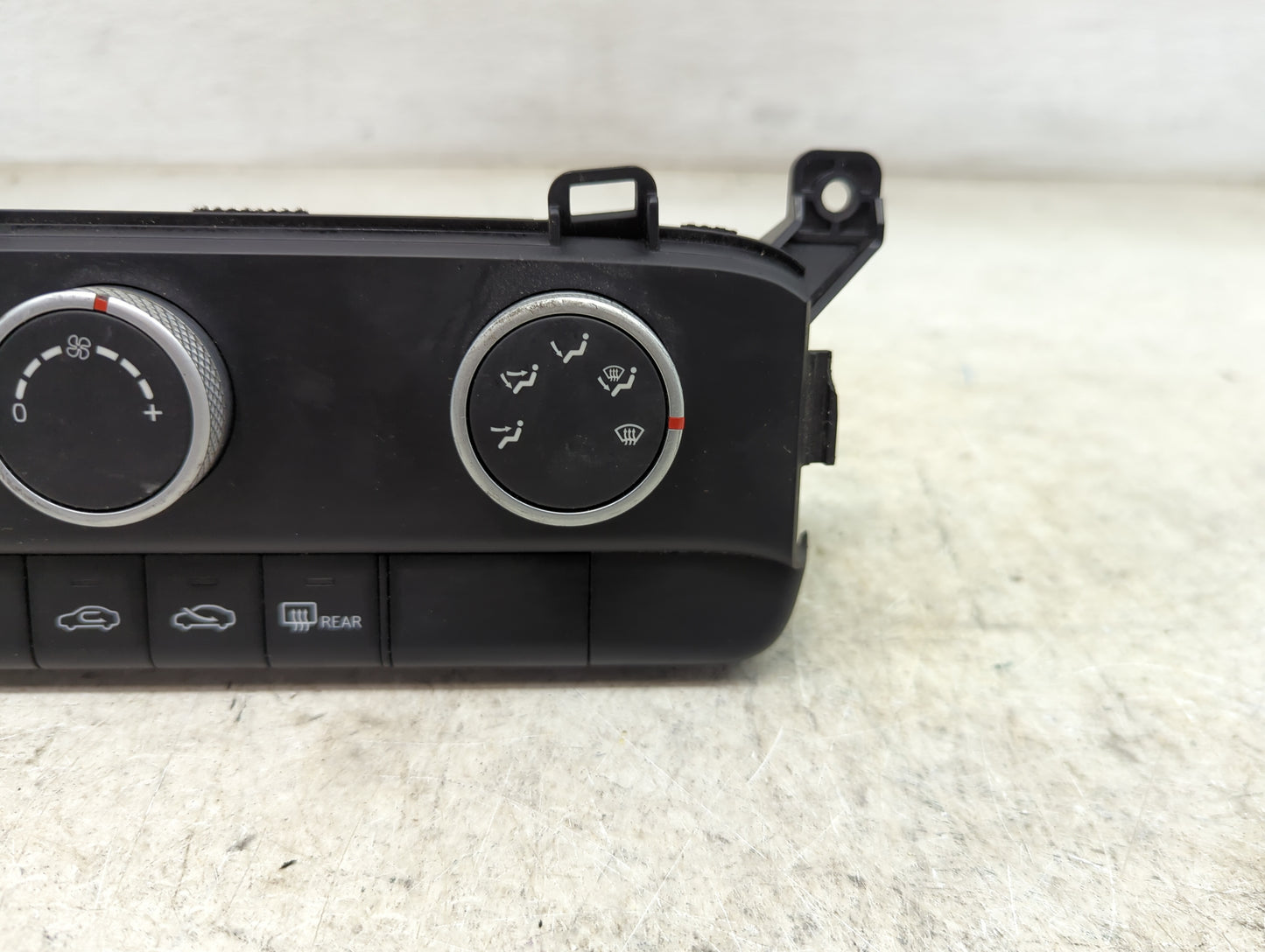 2021-2022 Hyundai Elantra Climate Control Module Temperature AC/Heater Replacement P/N:97250-AAXXX Fits Fits 2021 2022 OEM U