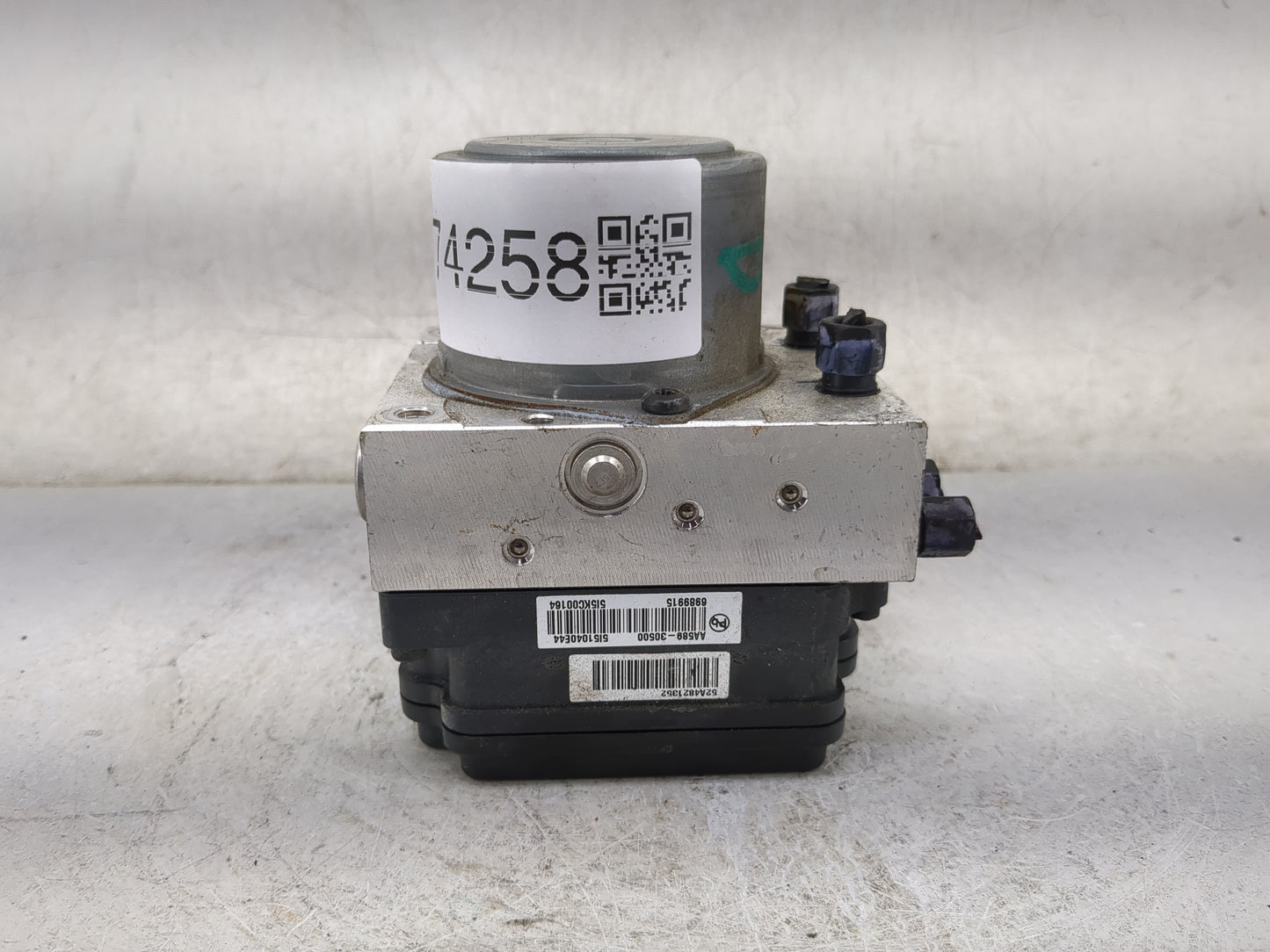 2021-2022 Hyundai Elantra ABS Pump Control Module Replacement P/N:58910-AA500 58900-AA500, 61589-41600 Fits Fits 2021 2022 O