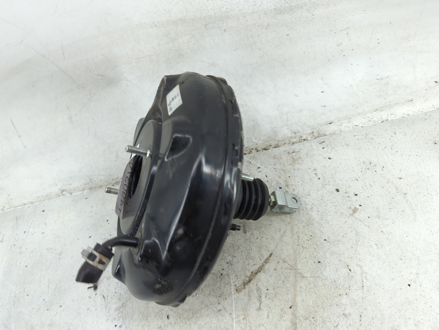 2021-2022 Hyundai Elantra Power Brake Booster Oem 1490376 - Oemusedautoparts1.com