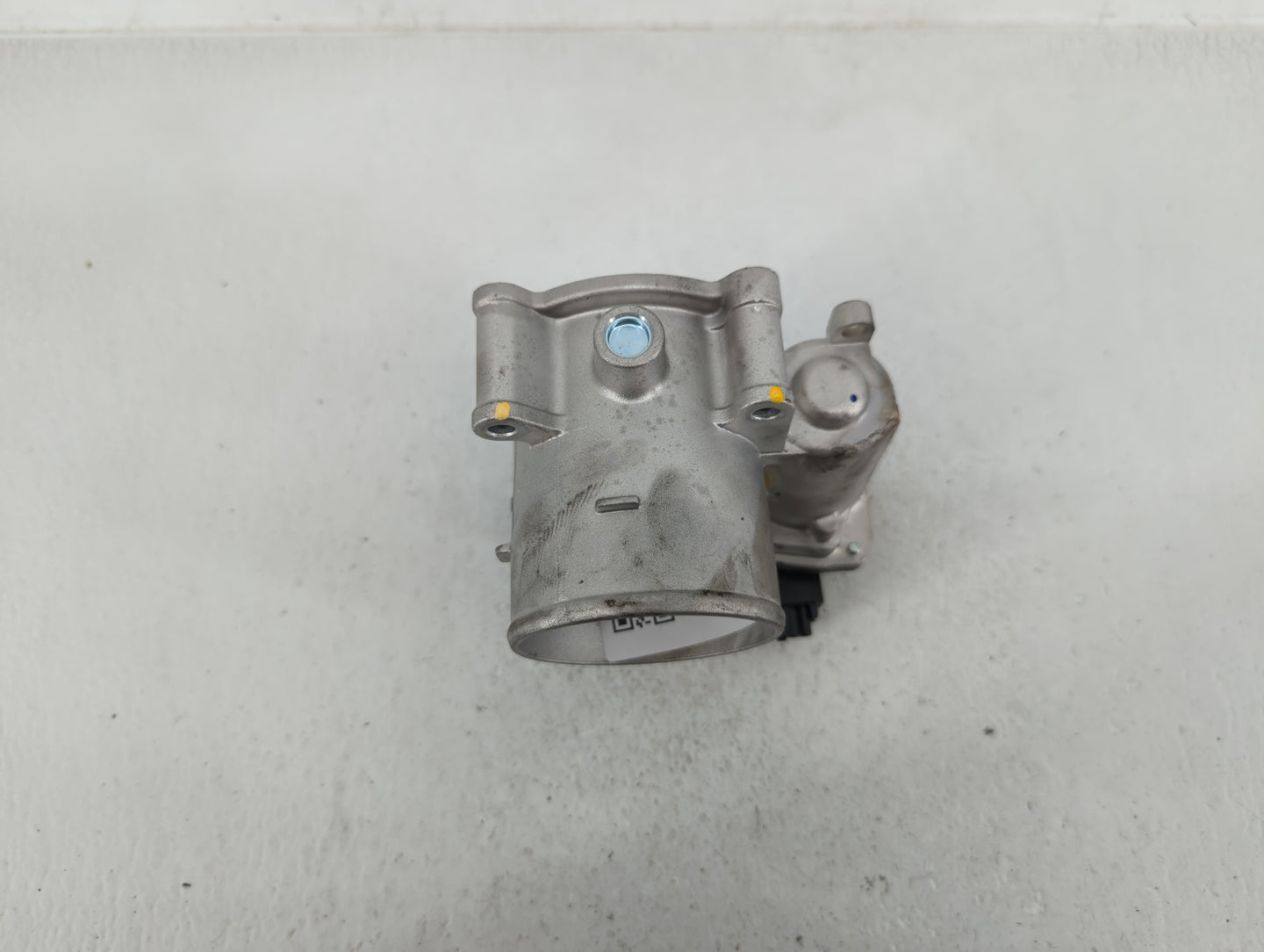 2021-2022 Hyundai Elantra Throttle Body P/N:35100-2J410 35100-2E400 Fits Fits 2021 2022 OEM Used Auto Parts - Oemusedautopar