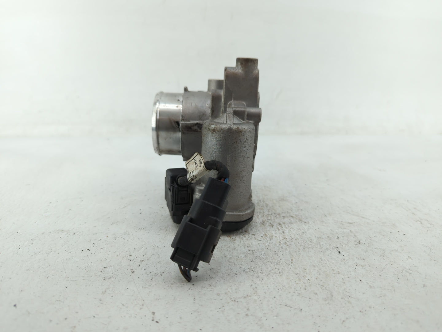 2021-2022 Hyundai Elantra Throttle Body P/N:35100-03HA0 Fits Fits 2017 2018 2019 2020 2021 2022 OEM Used Auto Parts - Oemuse