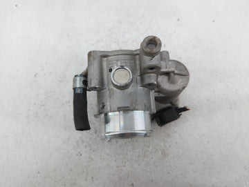 2021-2022 Hyundai Elantra Throttle Body P/N:35100-03HA0 Fits Fits 2017 2018 2019 2020 2021 2022 OEM Used Auto Parts