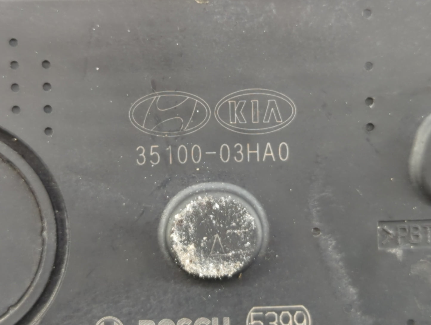 2021-2022 Hyundai Elantra Throttle Body P/N:35100-03HA0 Fits Fits 2017 2018 2019 2020 2021 2022 OEM Used Auto Parts - Oemuse