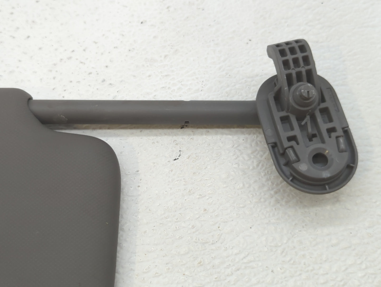 2021-2022 Hyundai Elantra Sun Visor Shade Replacement Driver Left Mirror Fits Fits 2021 2022 OEM Used Auto Parts - Oemusedau