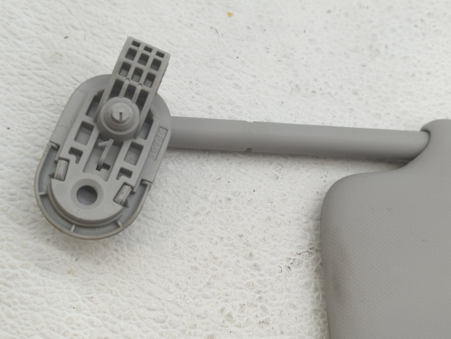 2021-2022 Hyundai Elantra Sun Visor Shade Replacement Passenger Right Mirror Fits Fits 2021 2022 OEM Used Auto Parts - Oemus