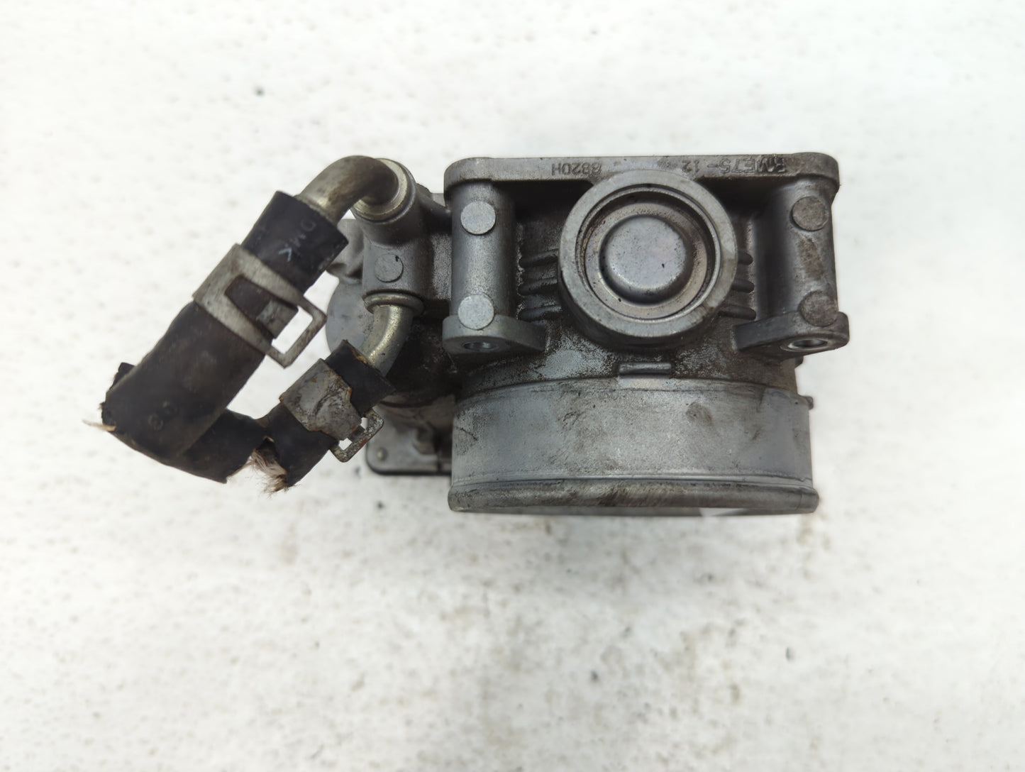 2021-2022 Hyundai Elantra Throttle Body P/N:35100-2J410 35100-2E400 Fits Fits 2021 2022 OEM Used Auto Parts - Oemusedautopar