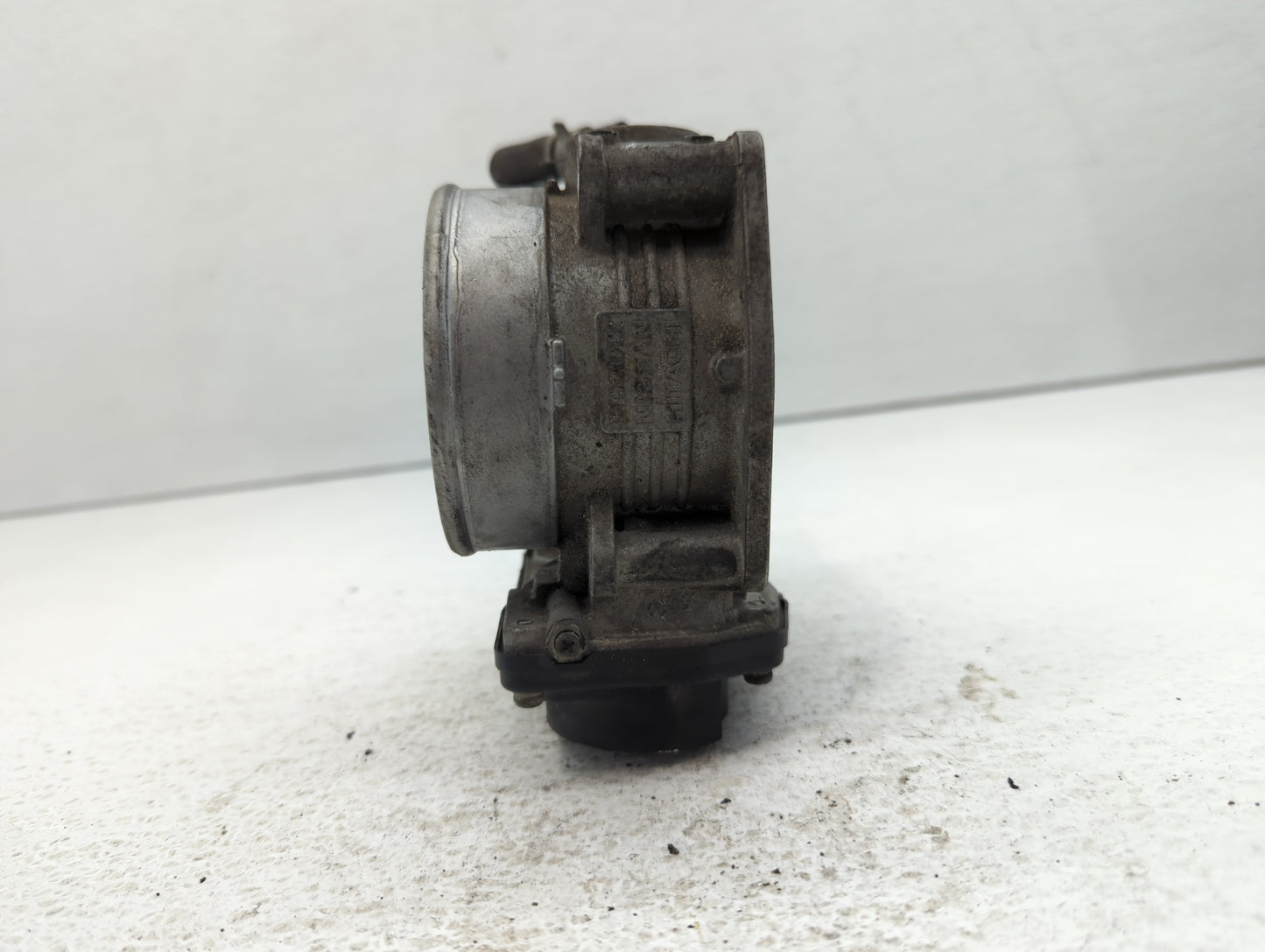 2021-2022 Hyundai Elantra Throttle Body P/N:35100-2J410 35100-2E400 Fits Fits 2021 2022 OEM Used Auto Parts - Oemusedautopar