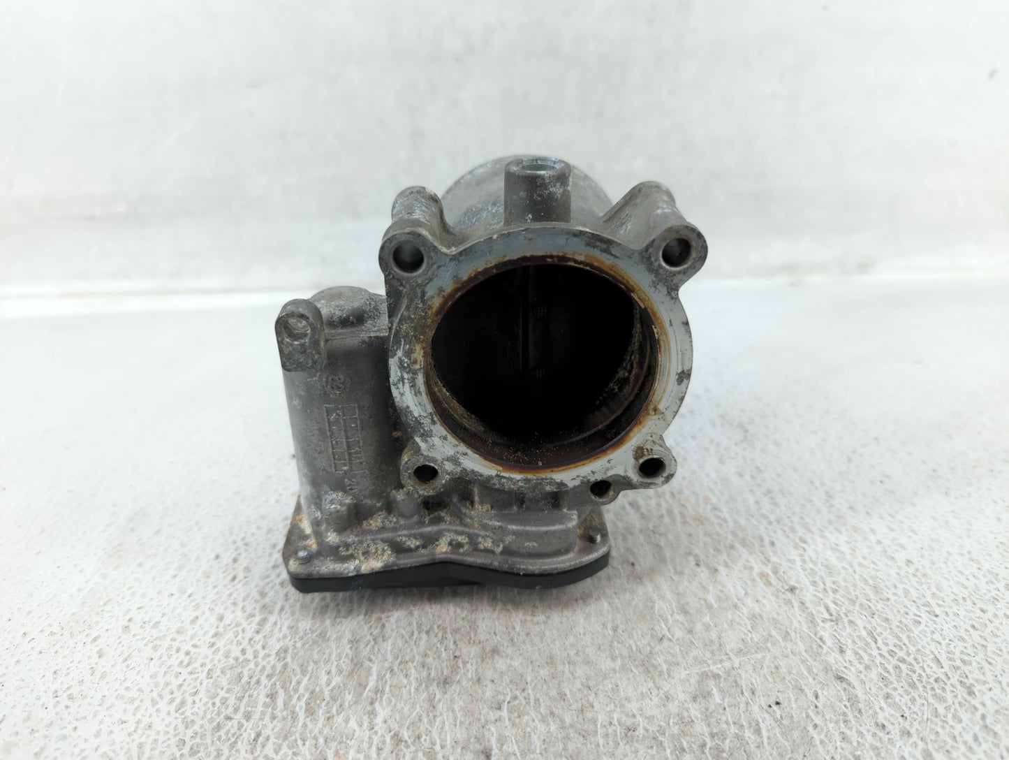 2021-2022 Hyundai Elantra Throttle Body P/N:35100-2J410 Fits Fits 2021 2022 OEM Used Auto Parts - Oemusedautoparts1.com