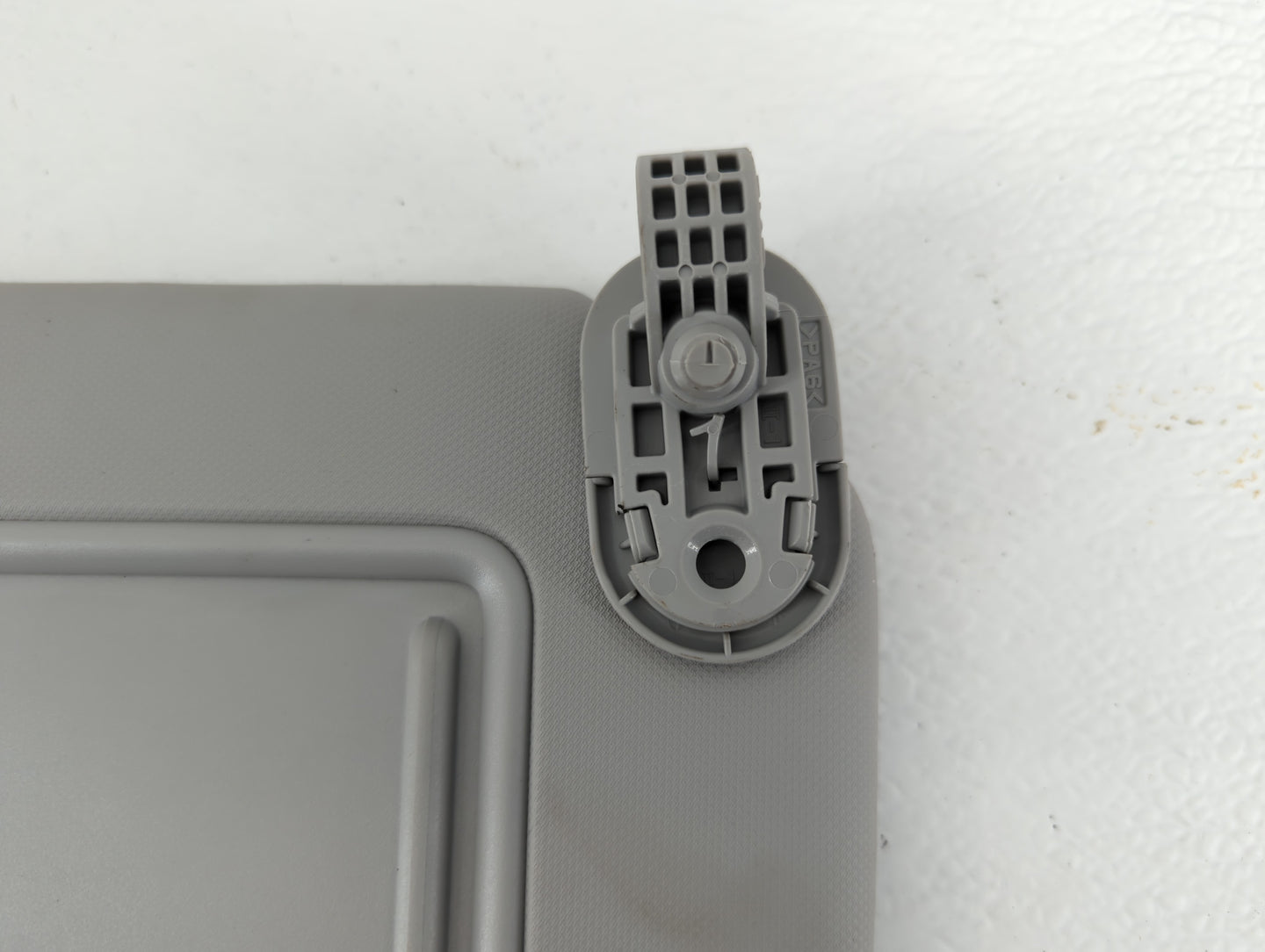 2021-2022 Hyundai Elantra Sun Visor Shade Replacement Passenger Right Mirror Fits Fits 2021 2022 OEM Used Auto Parts - Oemus