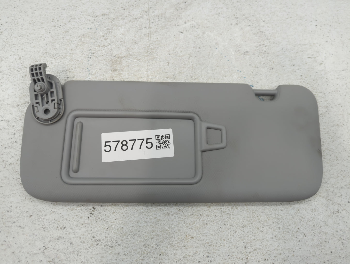 2021-2022 Hyundai Elantra Sun Visor Shade Replacement Passenger Right Mirror Fits Fits 2021 2022 OEM Used Auto Parts - Oemus