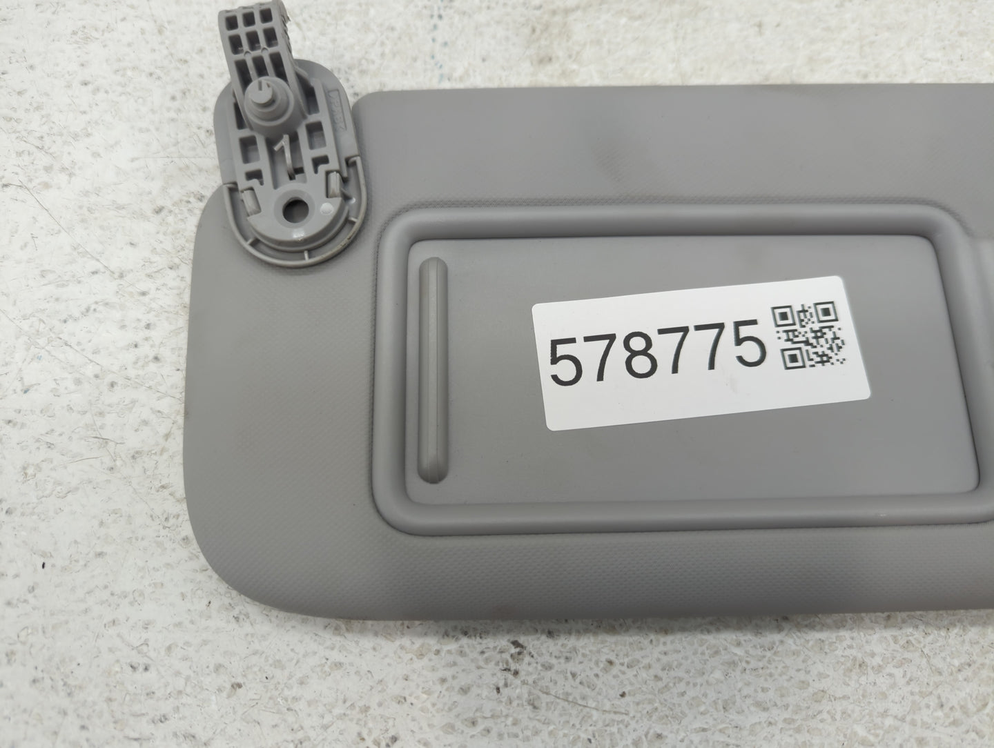 2021-2022 Hyundai Elantra Sun Visor Shade Replacement Passenger Right Mirror Fits Fits 2021 2022 OEM Used Auto Parts - Oemus