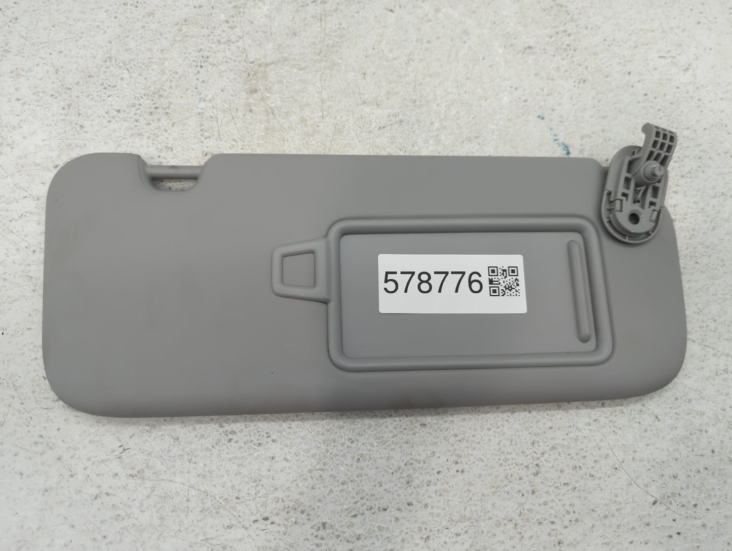 2021-2022 Hyundai Elantra Sun Visor Shade Replacement Passenger Right Mirror Fits Fits 2021 2022 OEM Used Auto Parts - Oemus