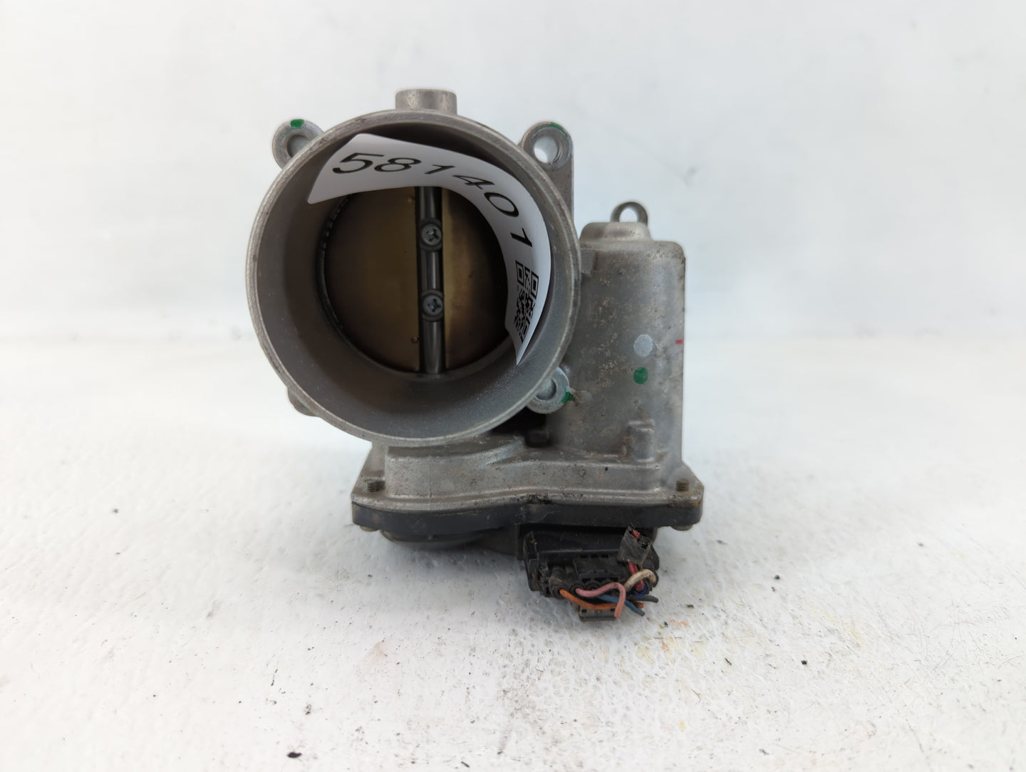 2021-2022 Hyundai Elantra Throttle Body P/N:35100-2J410 Fits Fits 2021 2022 OEM Used Auto Parts - Oemusedautoparts1.com