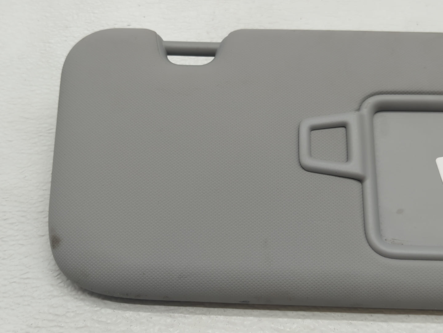 2021-2022 Hyundai Elantra Sun Visor Shade Replacement Passenger Right Mirror Fits Fits 2021 2022 OEM Used Auto Parts - Oemus