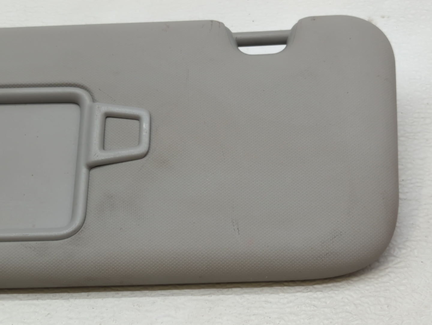 2021-2022 Hyundai Elantra Sun Visor Shade Replacement Driver Left Mirror Fits Fits 2021 2022 OEM Used Auto Parts - Oemusedau