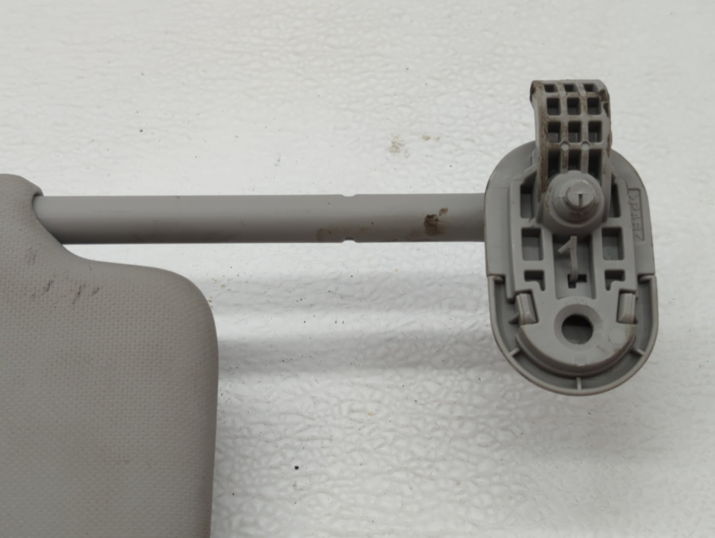 2021-2022 Hyundai Elantra Sun Visor Shade Replacement Driver Left Mirror Fits Fits 2021 2022 OEM Used Auto Parts - Oemusedau