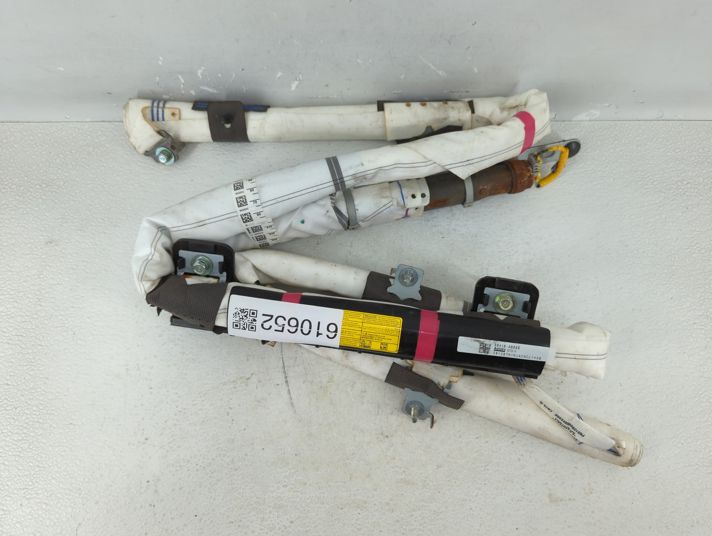 2021 Hyundai Elantra Air Bag Driver Left Steering Wheel Mounted - Oemusedautoparts1.com