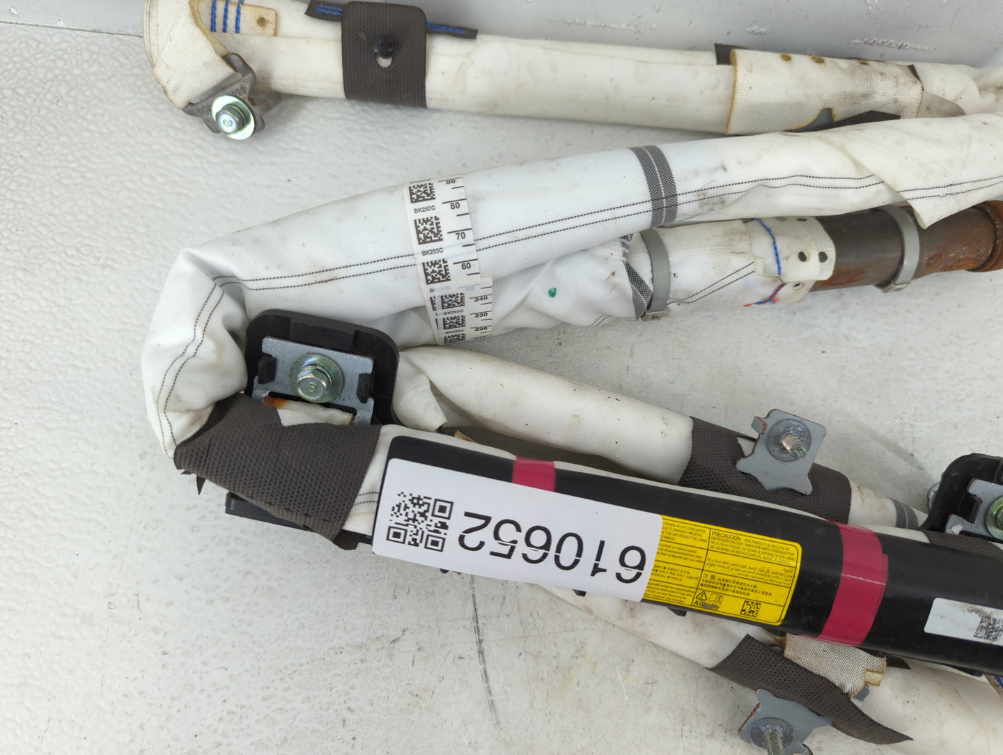 2021 Hyundai Elantra Air Bag Driver Left Steering Wheel Mounted - Oemusedautoparts1.com