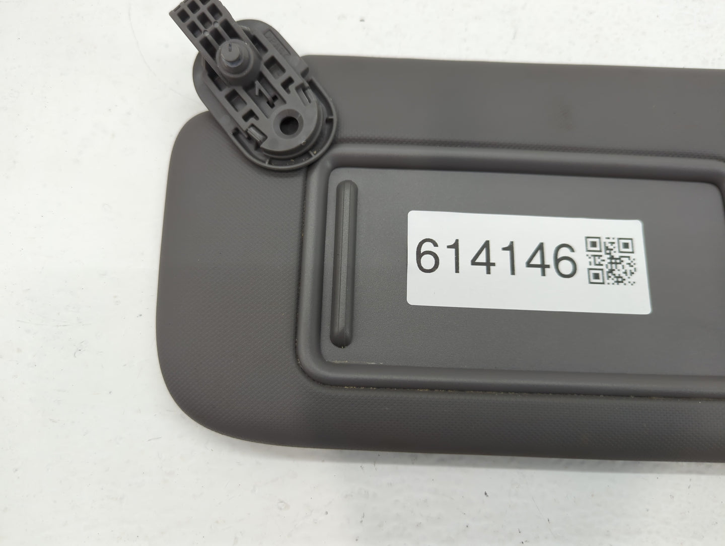 2021-2022 Hyundai Elantra Sun Visor Shade Replacement Driver Left Mirror Fits Fits 2021 2022 OEM Used Auto Parts - Oemusedau