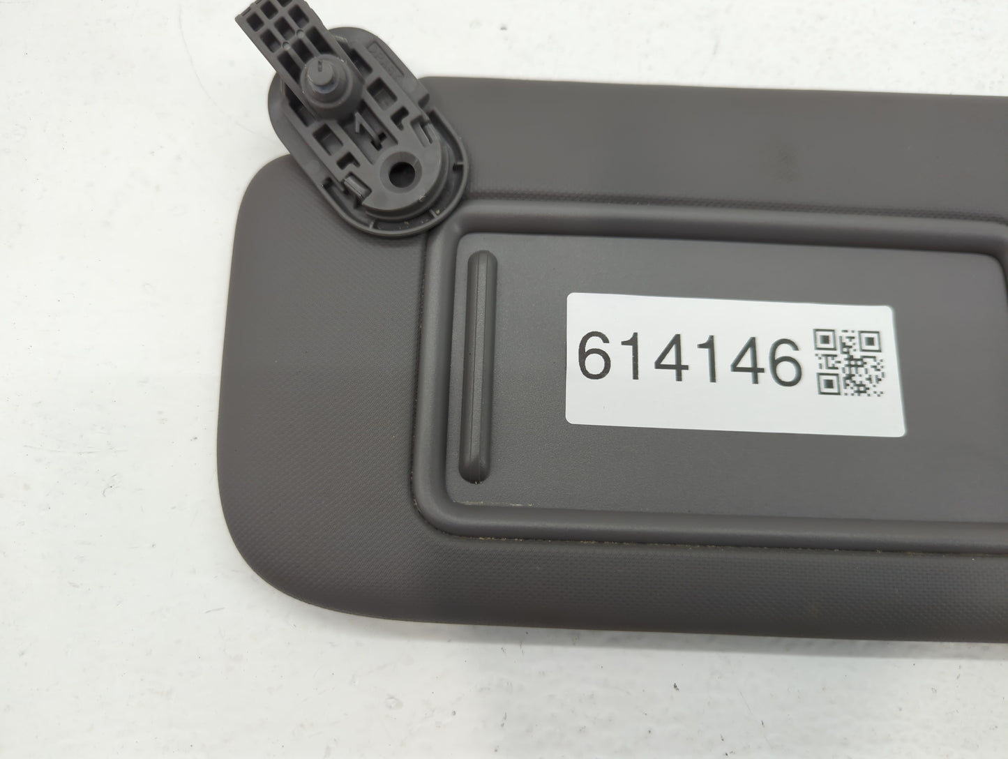 2021-2022 Hyundai Elantra Sun Visor Shade Replacement Driver Left Mirror Fits Fits 2021 2022 OEM Used Auto Parts - Oemusedau