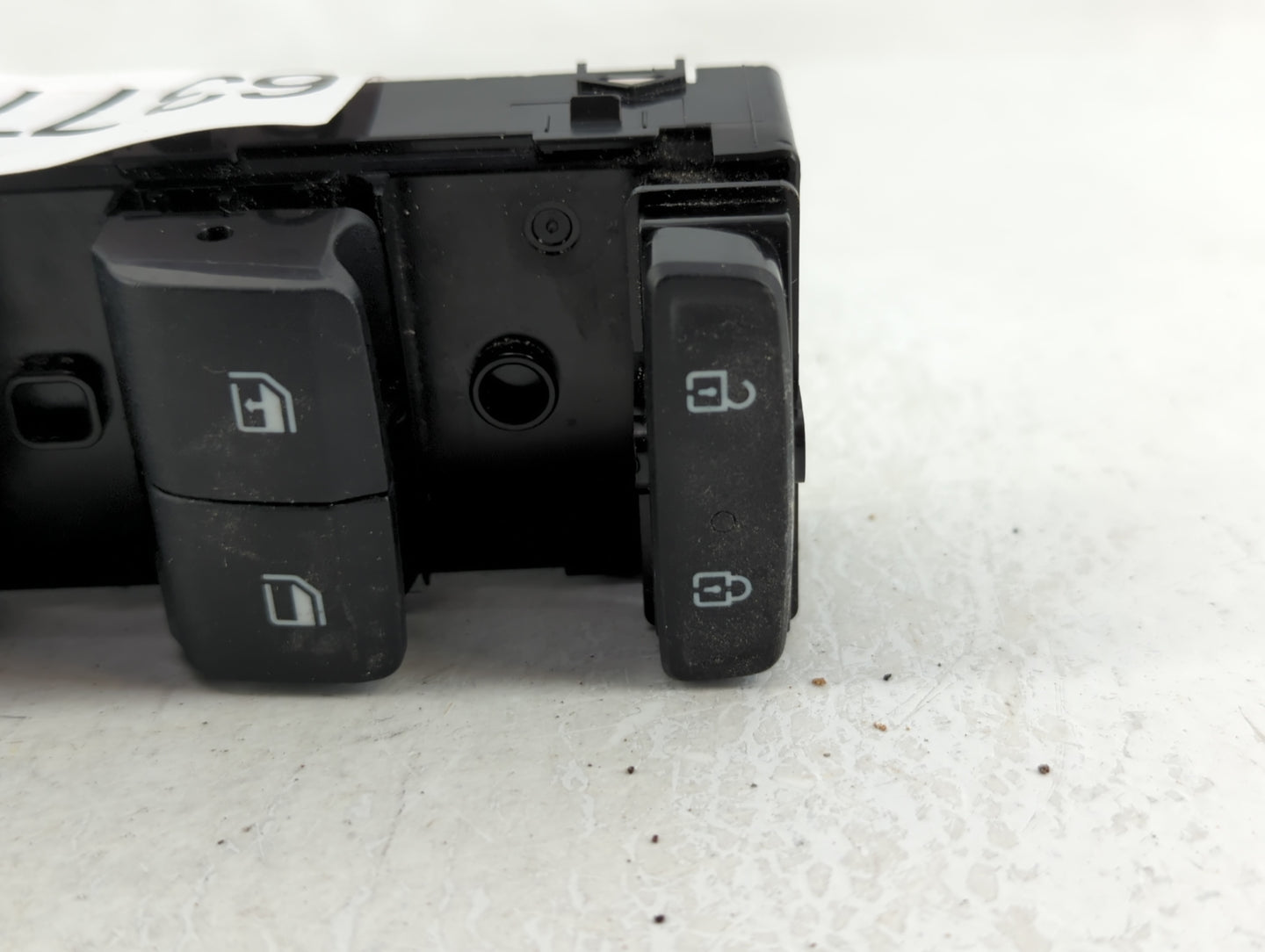 2021-2022 Hyundai Elantra Master Power Window Switch Replacement Driver Side Left P/N:93571-AA1004X Fits Fits 2021 2022 OEM 