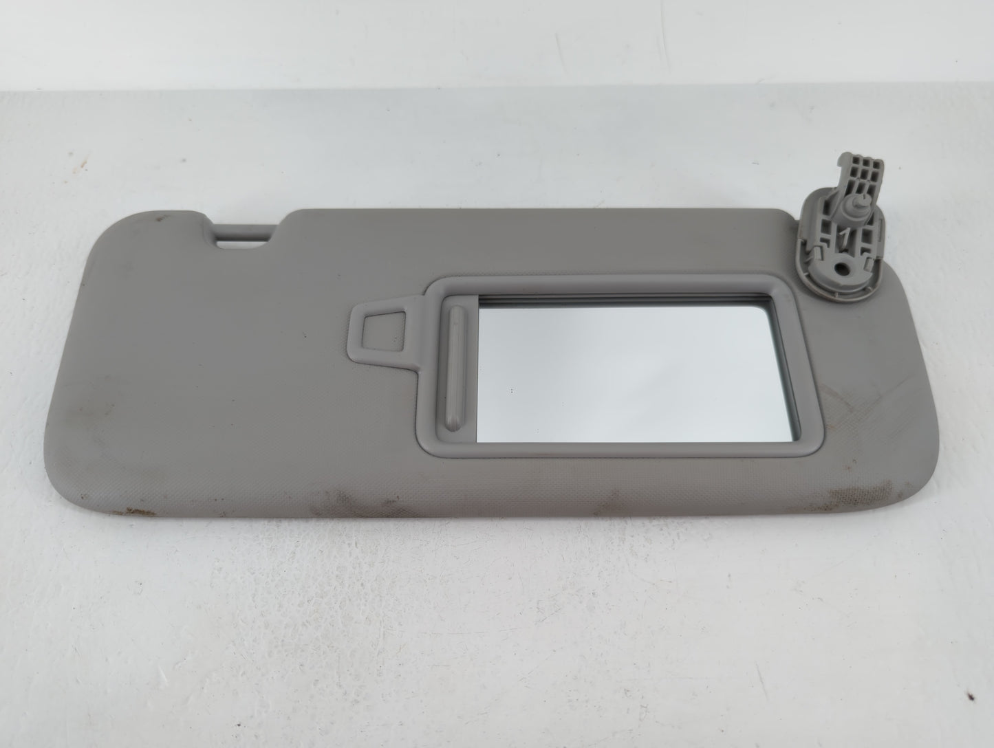 2021-2022 Hyundai Elantra Sun Visor Shade Replacement Driver Left Mirror Fits Fits 2021 2022 OEM Used Auto Parts - Oemusedau