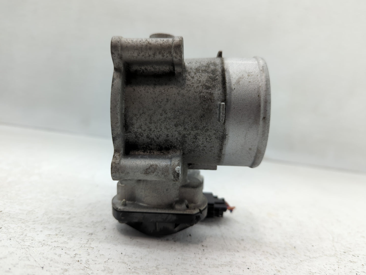 2021-2022 Hyundai Elantra Throttle Body P/N:6270 03E03 35100-2J410 Fits Fits 2021 2022 OEM Used Auto Parts - Oemusedautopart