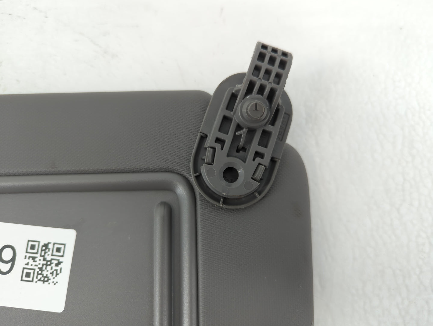 2021-2022 Hyundai Elantra Sun Visor Shade Replacement Passenger Right Mirror Fits Fits 2021 2022 OEM Used Auto Parts - Oemus