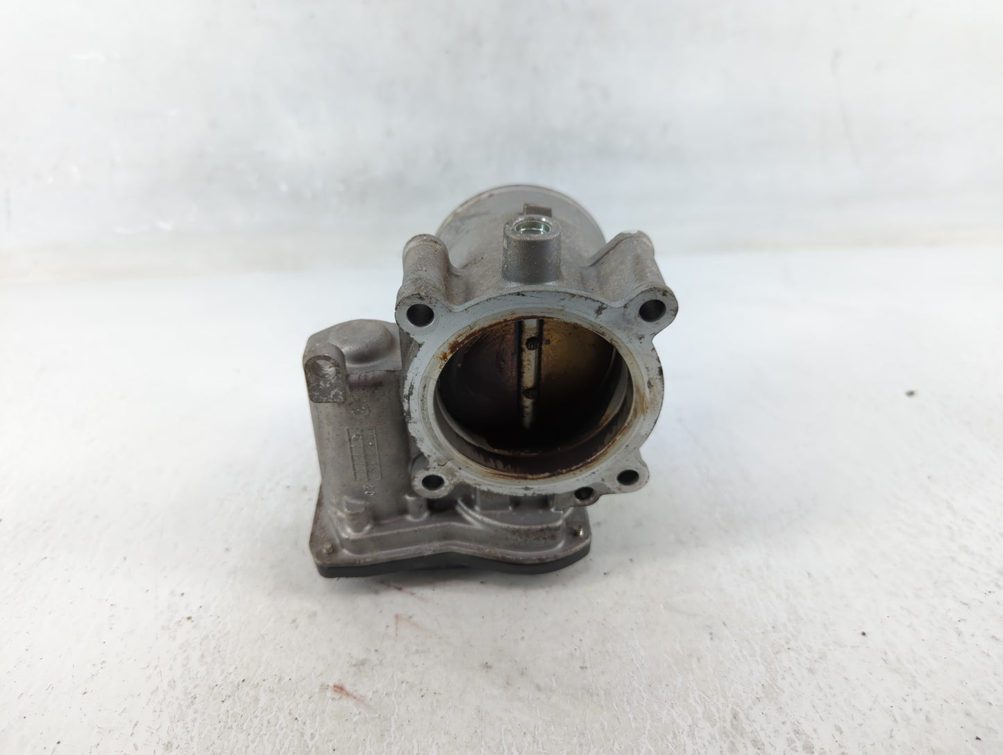 2021-2022 Hyundai Elantra Throttle Body P/N:35100-2J410 Fits Fits 2021 2022 OEM Used Auto Parts - Oemusedautoparts1.com