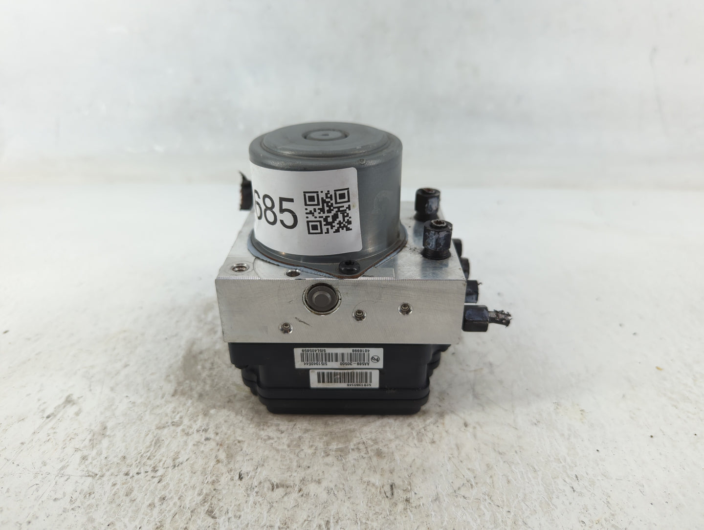 2021-2022 Hyundai Elantra ABS Pump Control Module Replacement P/N:58900-AA500 Fits Fits 2021 2022 OEM Used Auto Parts - Oemu