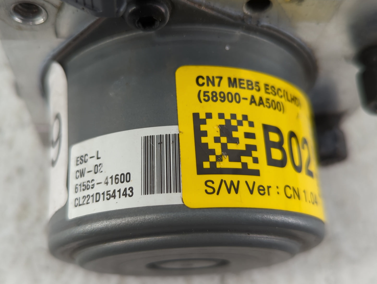 2021-2022 Hyundai Elantra ABS Pump Control Module Replacement P/N:58900-AA500 Fits Fits 2021 2022 OEM Used Auto Parts - Oemu