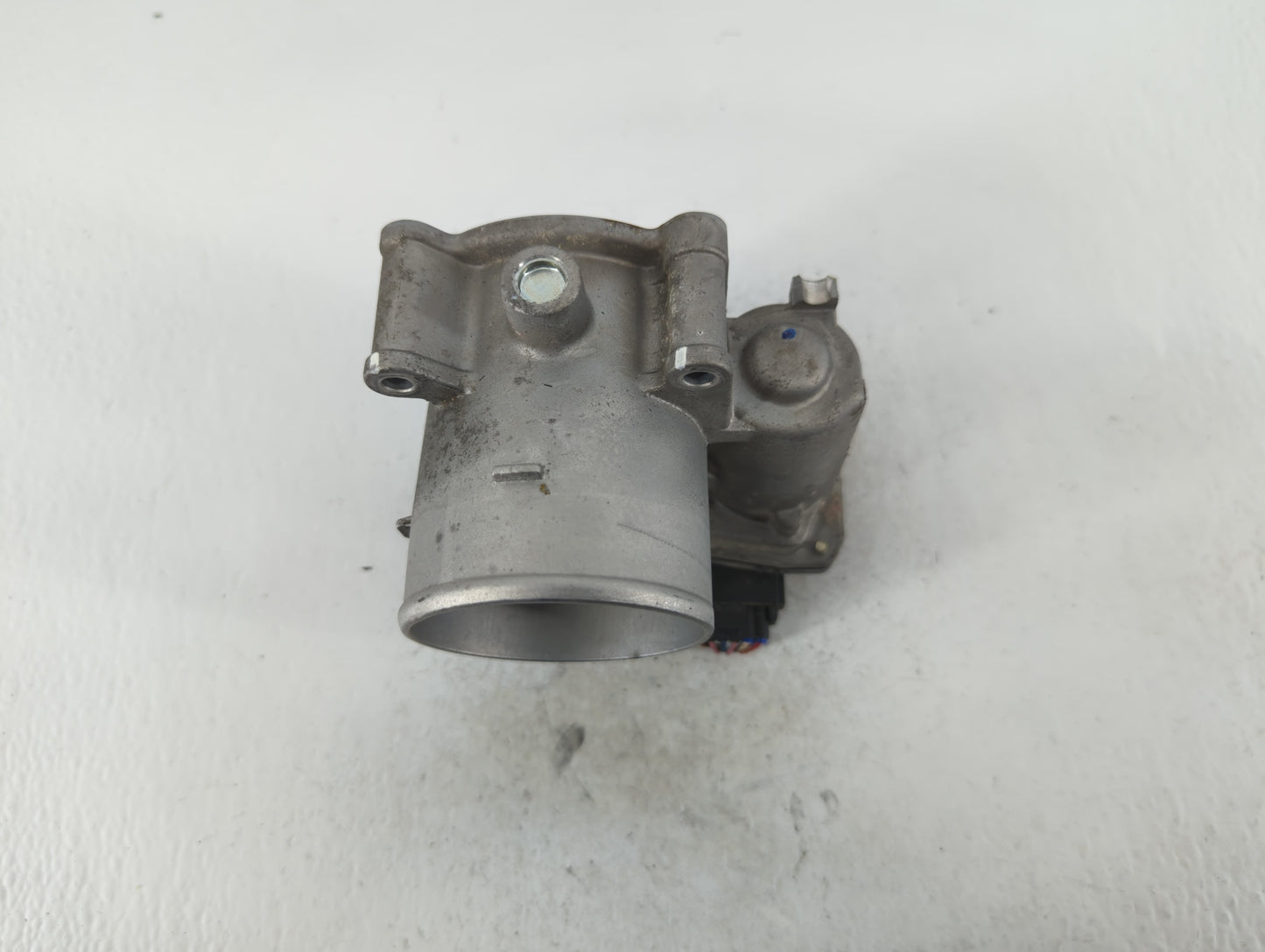 2021-2022 Hyundai Elantra Throttle Body P/N:3270 04E13 35100-2J410 Fits Fits 2021 2022 OEM Used Auto Parts - Oemusedautopart