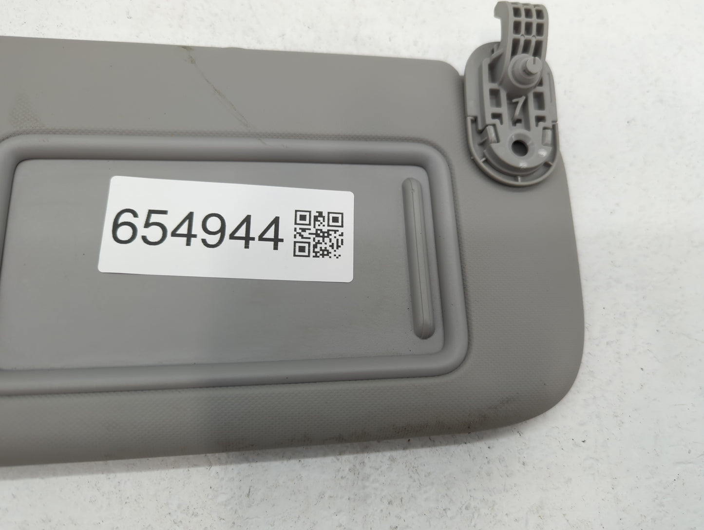 2021-2022 Hyundai Elantra Sun Visor Shade Replacement Passenger Right Mirror Fits Fits 2021 2022 OEM Used Auto Parts - Oemus