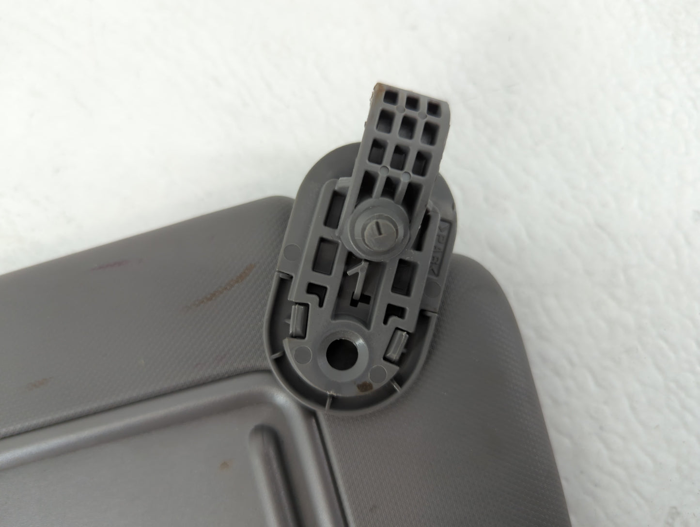 2021-2022 Hyundai Elantra Sun Visor Shade Replacement Passenger Right Mirror Fits Fits 2021 2022 OEM Used Auto Parts - Oemus