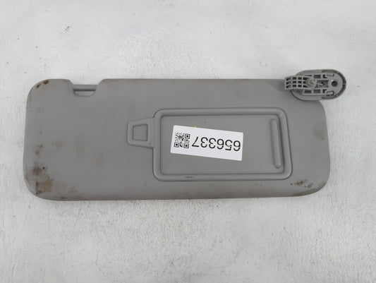 2021-2022 Hyundai Elantra Sun Visor Shade Replacement Passenger Right Mirror Fits Fits 2021 2022 OEM Used Auto Parts