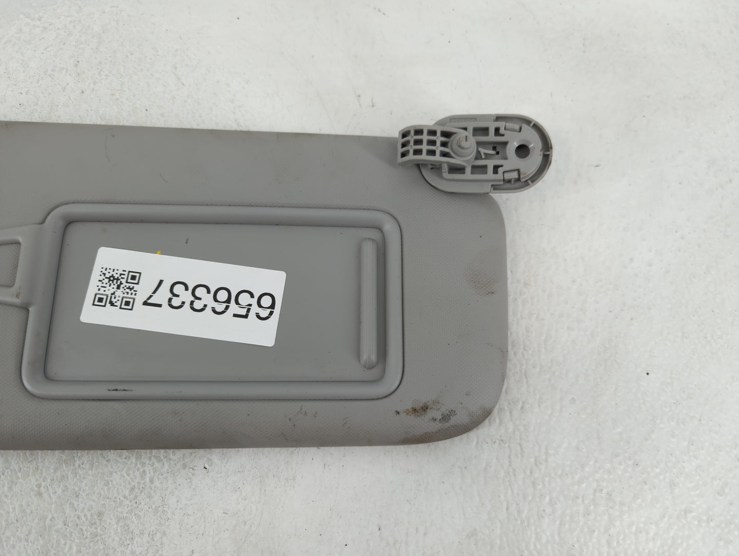 2021-2022 Hyundai Elantra Sun Visor Shade Replacement Passenger Right Mirror Fits Fits 2021 2022 OEM Used Auto Parts - Oemus