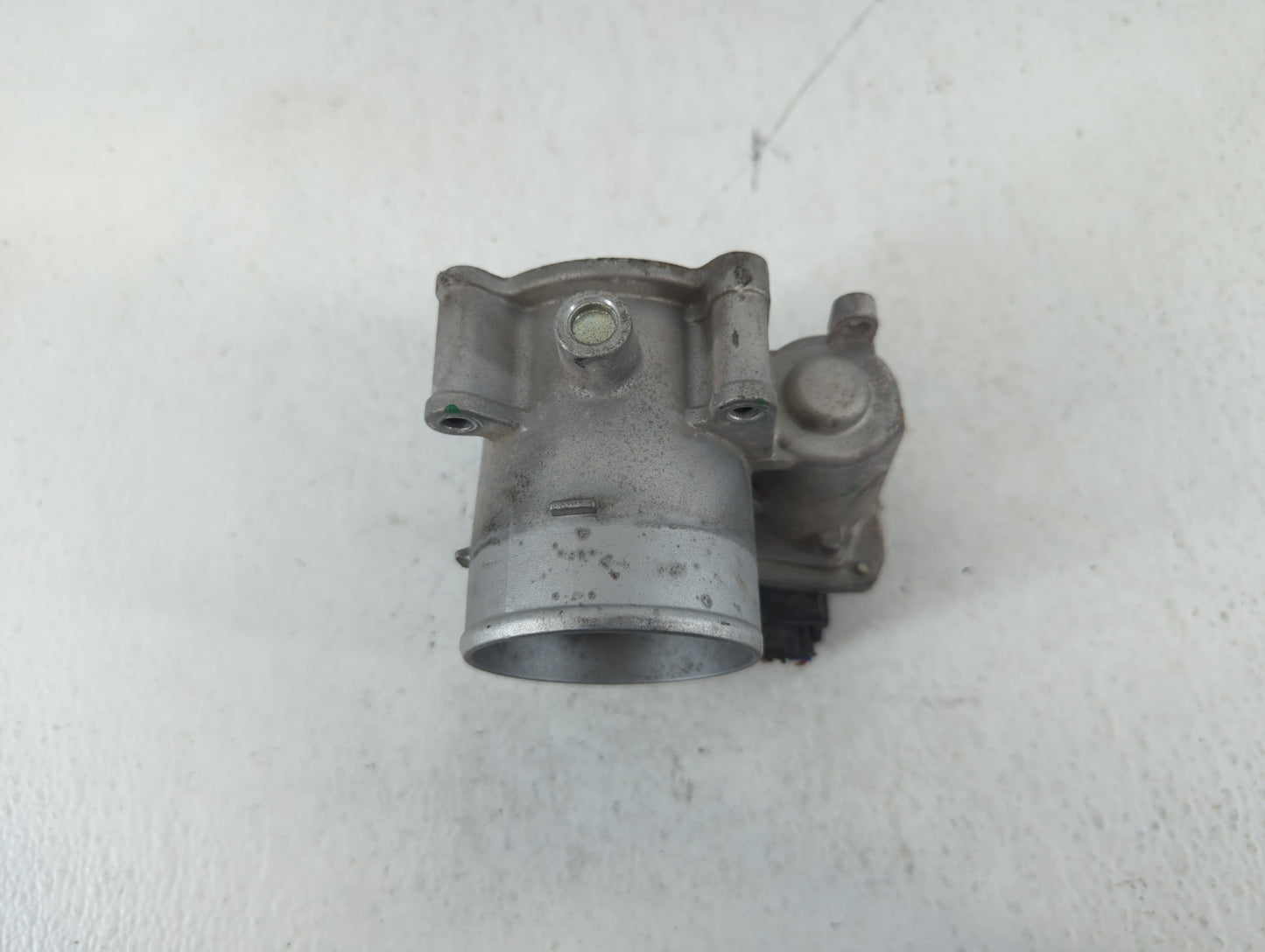 2021-2022 Hyundai Elantra Throttle Body P/N:35100-2J410 Fits Fits 2021 2022 OEM Used Auto Parts - Oemusedautoparts1.com
