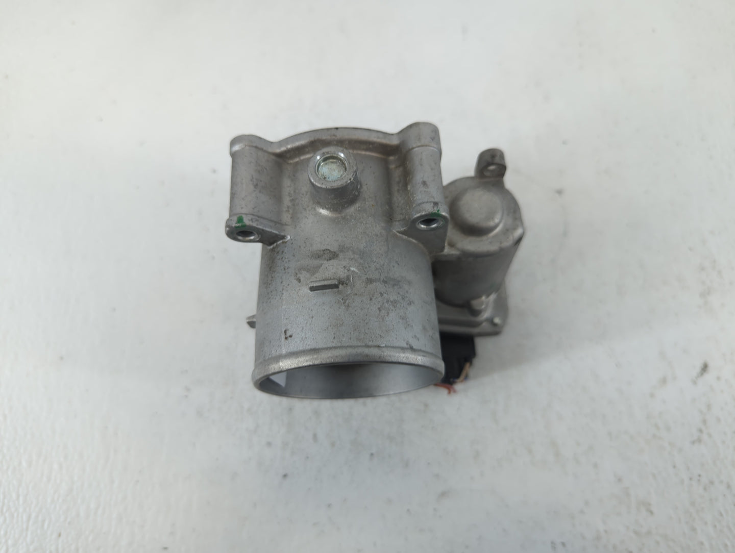 2021-2022 Hyundai Elantra Throttle Body P/N:35100-2J410 Fits Fits 2021 2022 OEM Used Auto Parts - Oemusedautoparts1.com